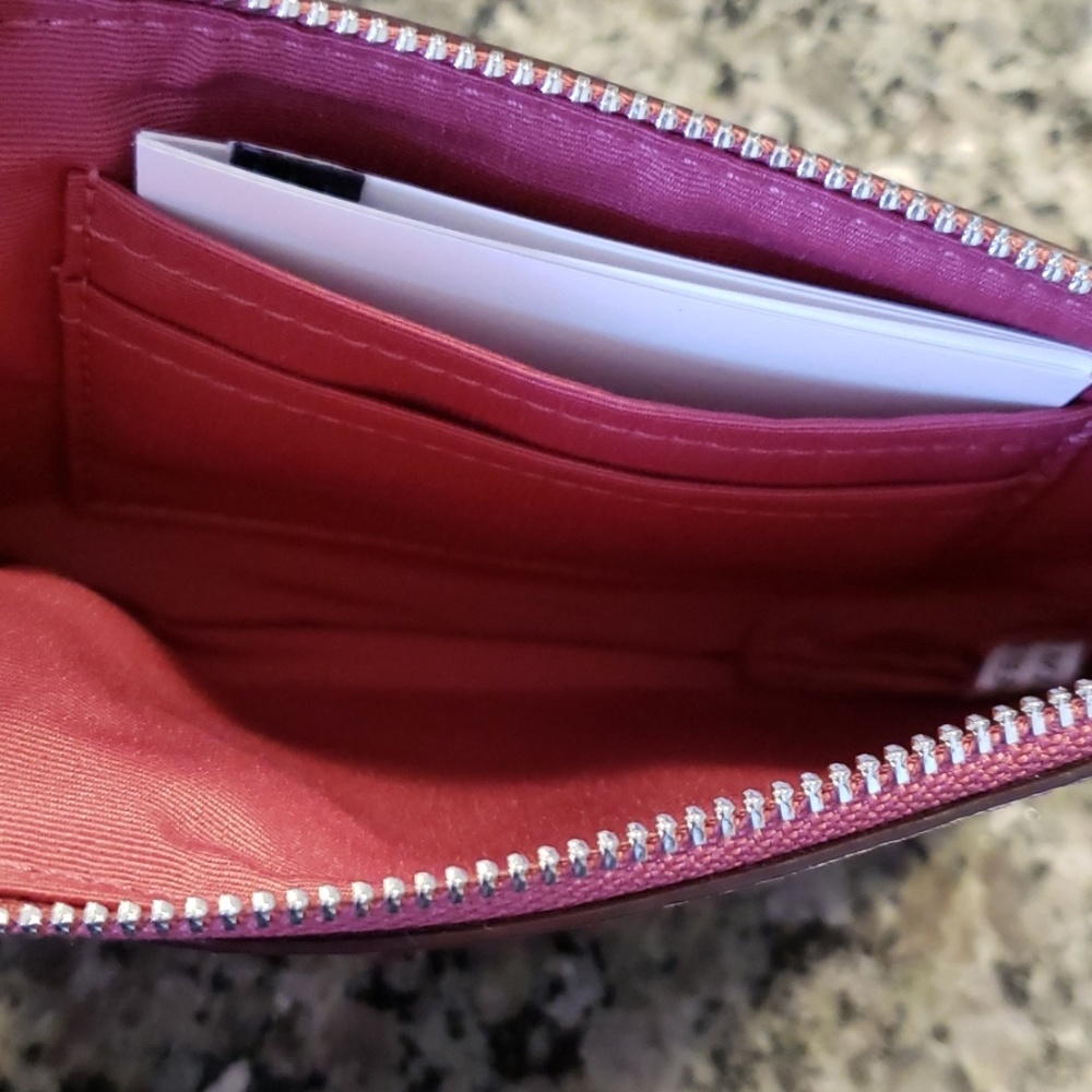 Pink coach wristlet - Picture 4 of 4